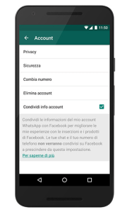 WhatsApp condivisione dei dati con Facebook